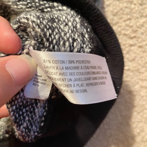 Mossimo Sweater - Picture 3 of 4